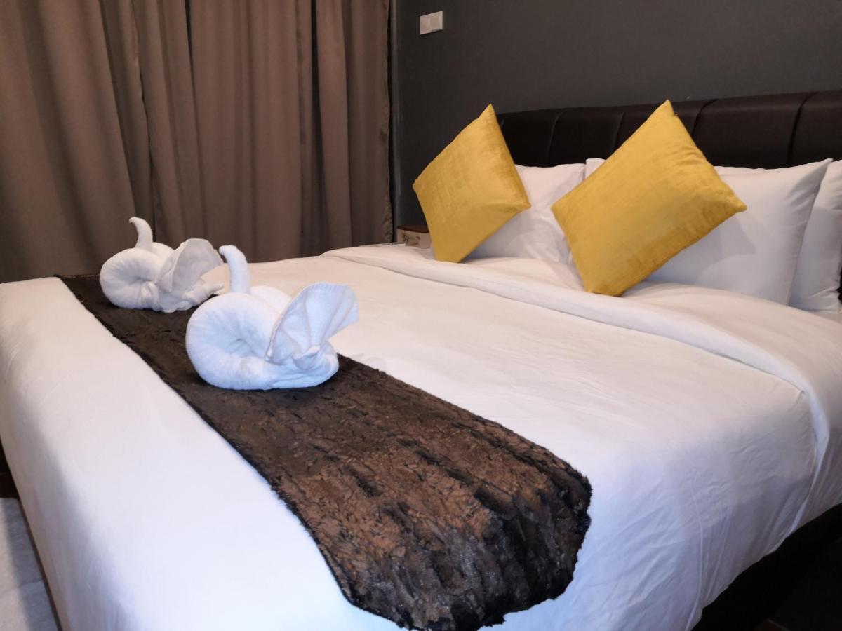 Resor Alia Business 3*